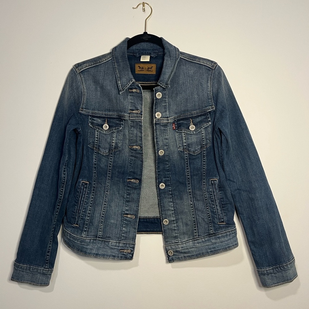 Levi's Women's Classic Blue Jean Jacket